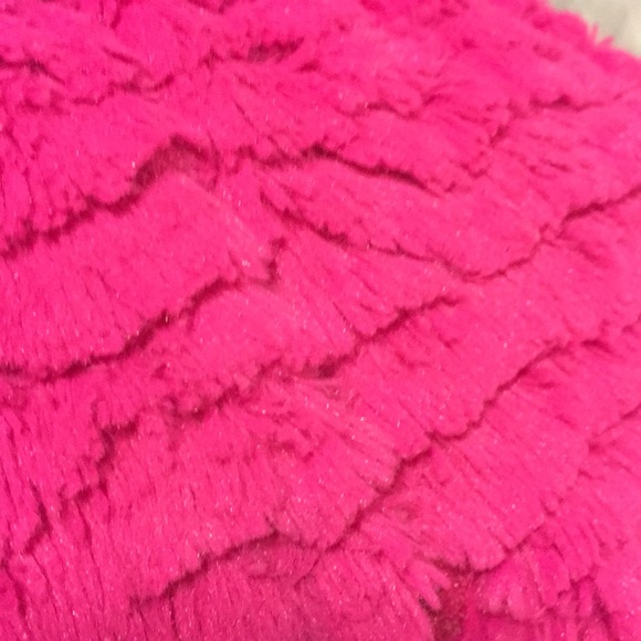 Fluffy pink winter coat. Size is probably 4-5. - Picture 3 of 3
